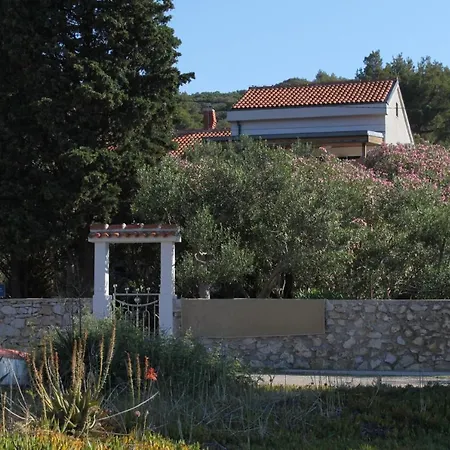By The Sea Mali Losinj Čunski